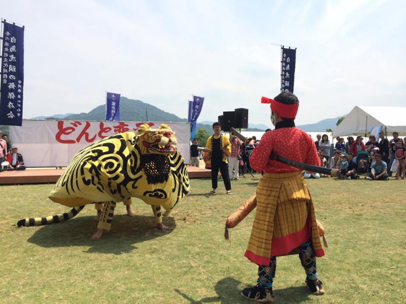 东香川市天鹅老虎舞蹈保护会
