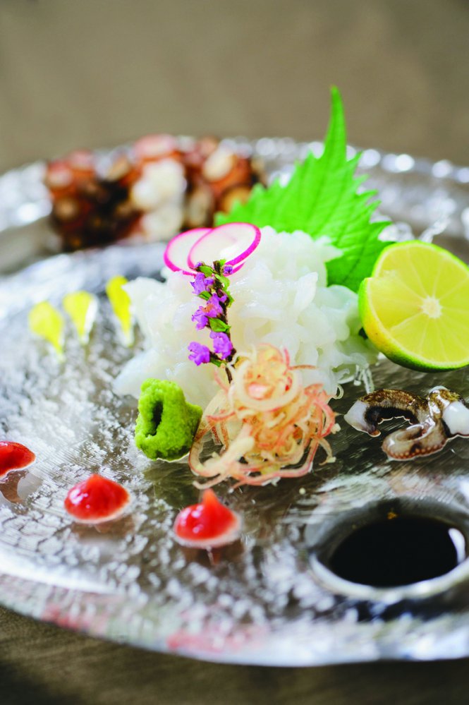 Seafood / Sushi / Local Sake Hokuroya Cuisine