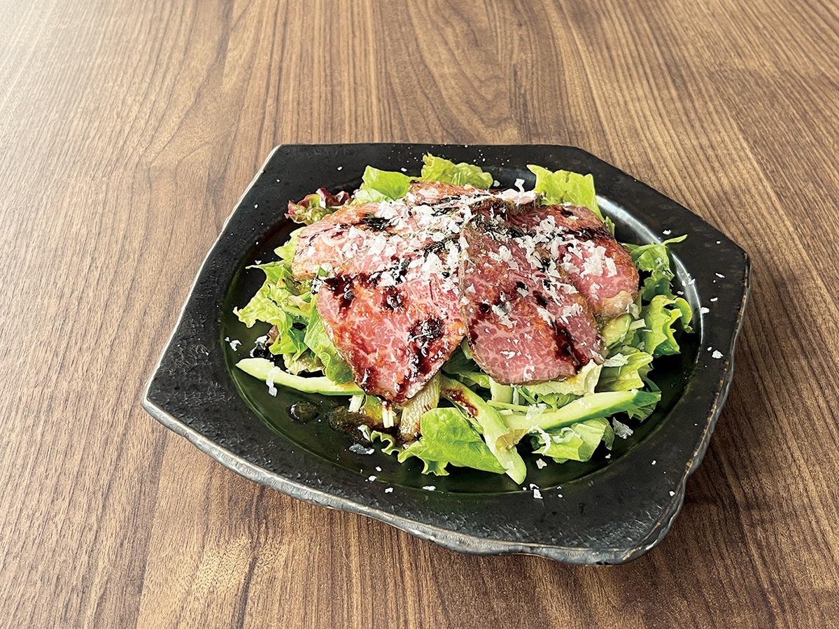 和牛ランプのローストビーフ　サラダ仕立て