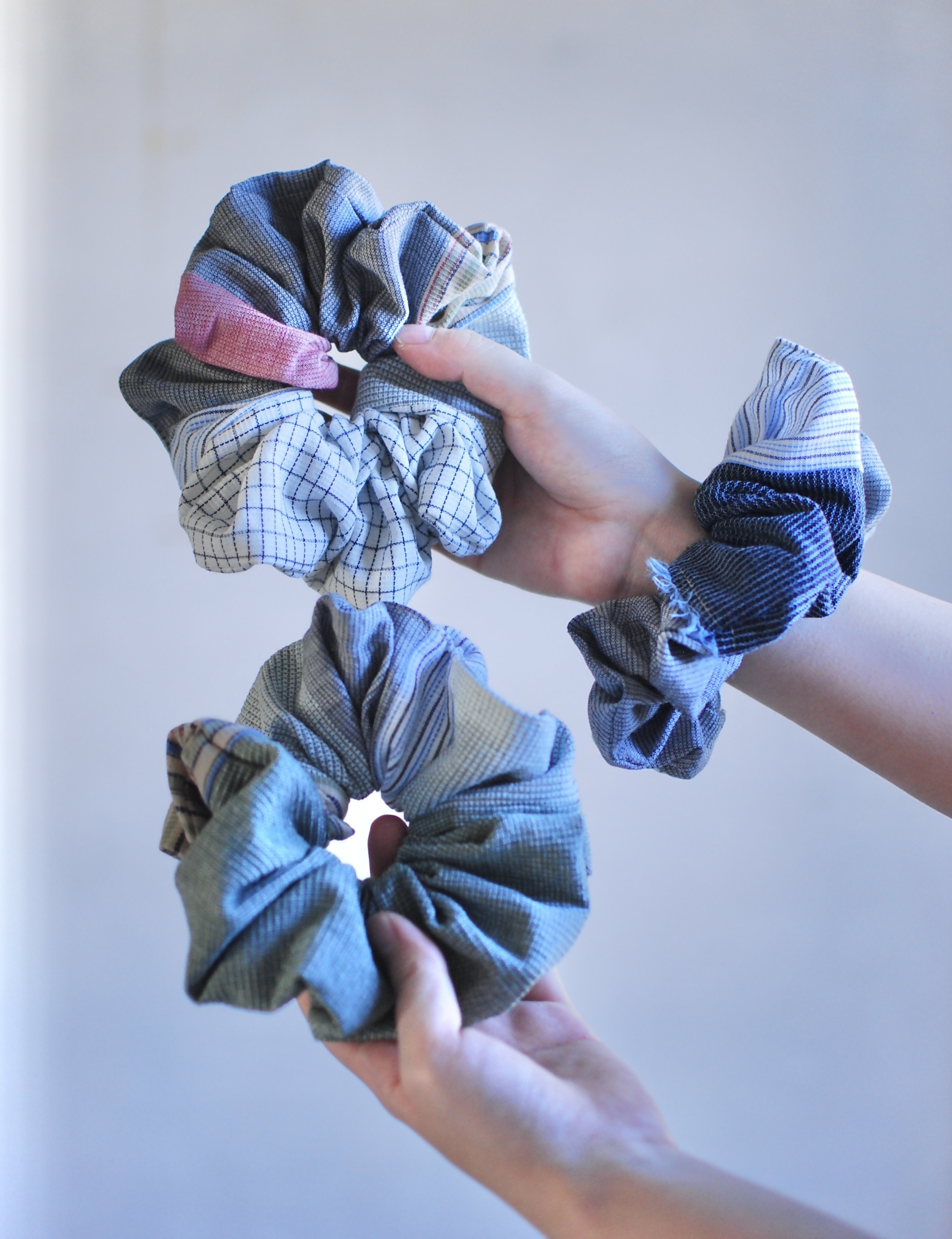 保多織コラージュシュシュ